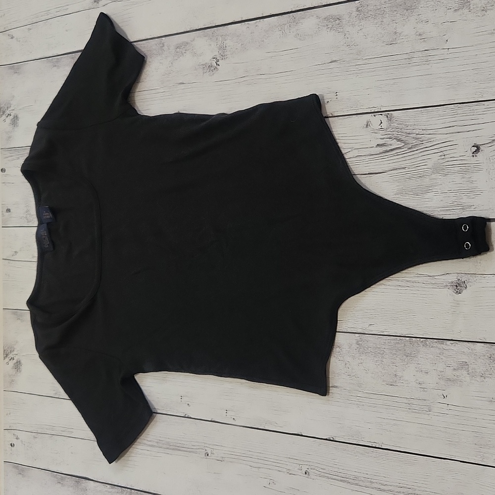Rachel Roy Medium Black ribbed one piece snap bodysuit